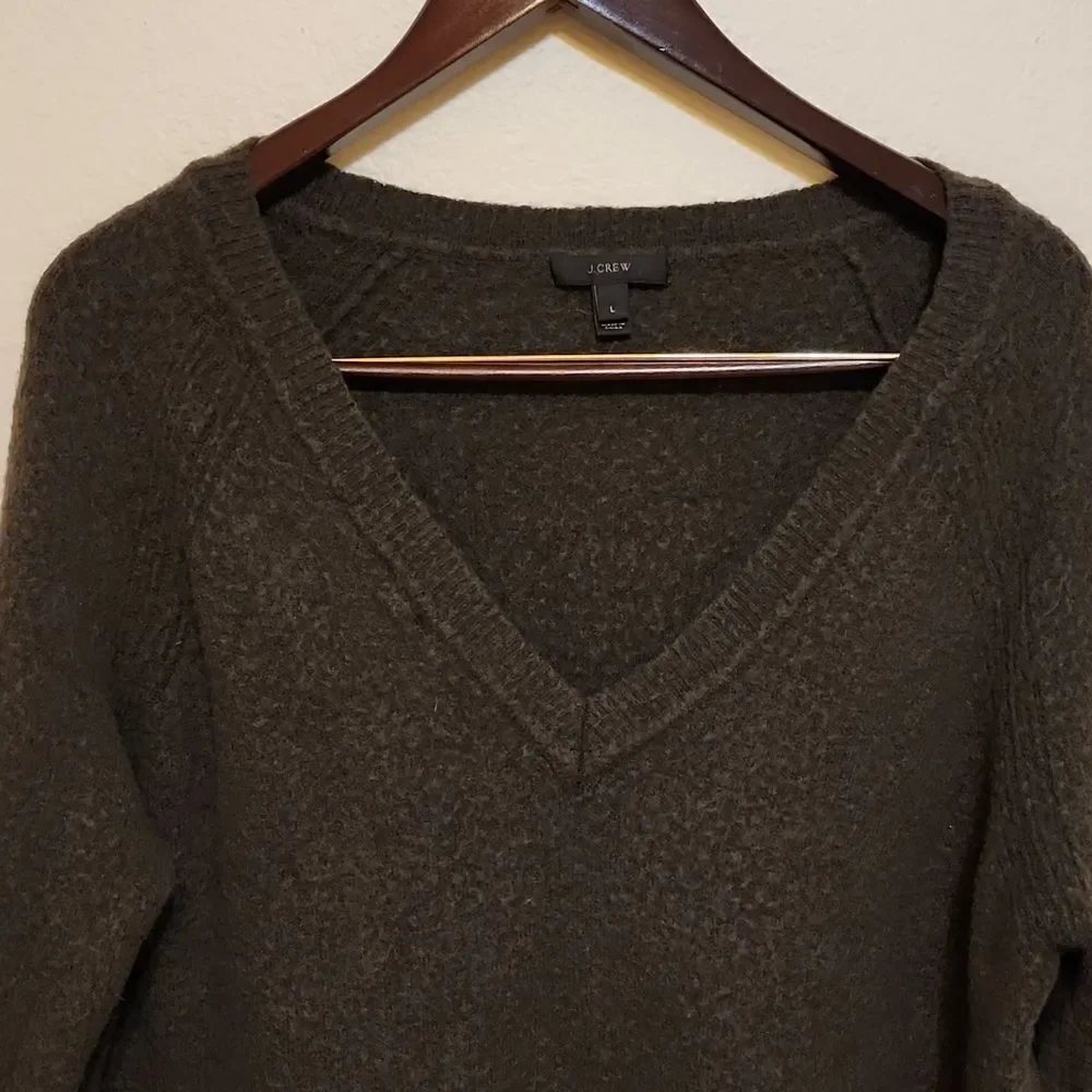 J Crew Wool‎ Blend Forest Green V neck sweater size large